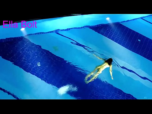 ❤️ నేను చూడటం ఆపలేను, ELLA BOLT రిసార్ట్ పూల్‌లో నగ్నంగా ఈత కొడుతూ దొరికిన యువ అందగత్తె ☑ పోర్నో te.fulldesisex.ru ❌